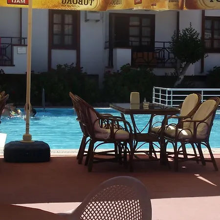 Aparthotel Gold 3*